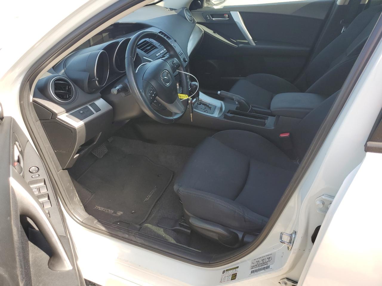 2011 Mazda 3 S VIN: JM1BL1K66B1493719 Lot: 64403255