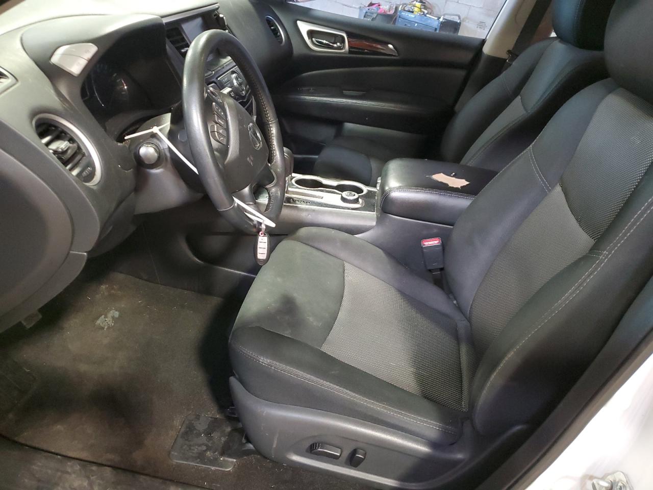 2018 Nissan Pathfinder S VIN: 5N1DR2MM3JC635872 Lot: 63581835