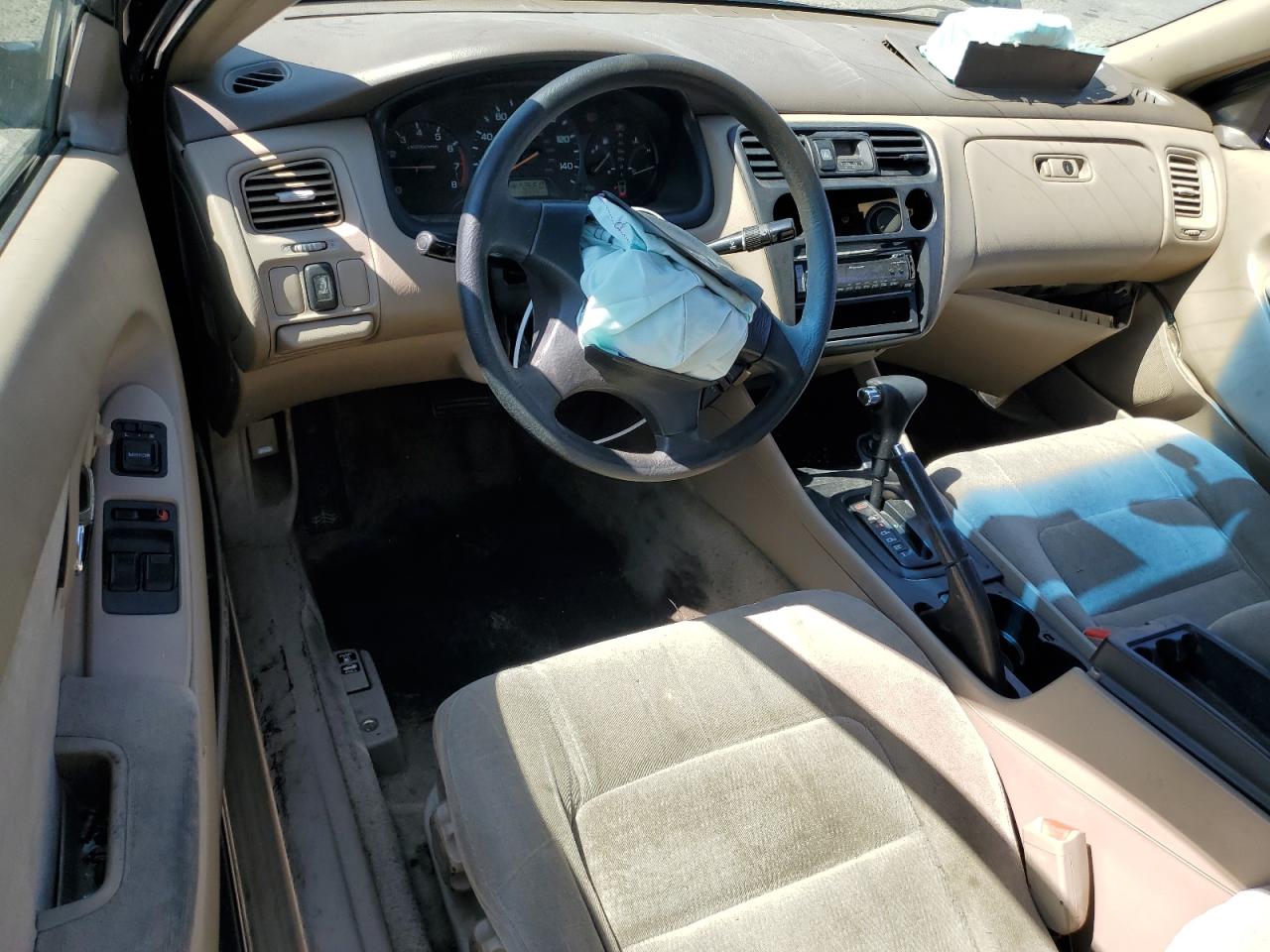 2000 Honda Accord Lx VIN: 1HGCG3260YA018789 Lot: 63423965