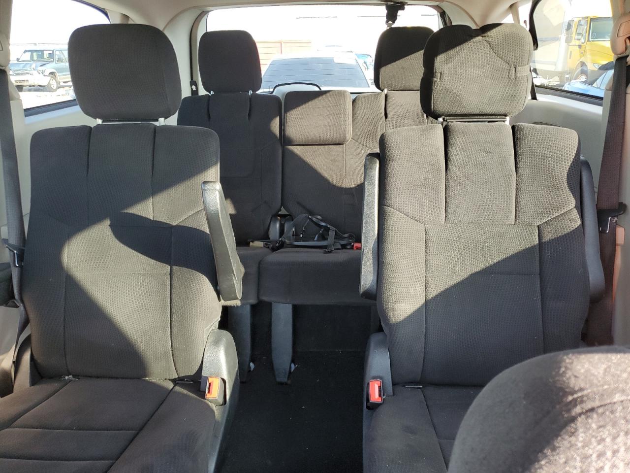 2011 Chrysler Town & Country Touring VIN: 2A4RR5DG6BR766349 Lot: 63857495