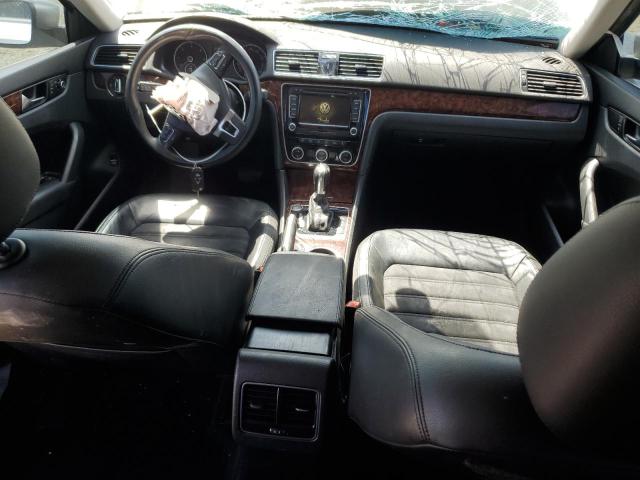  VOLKSWAGEN PASSAT 2013 Srebrny
