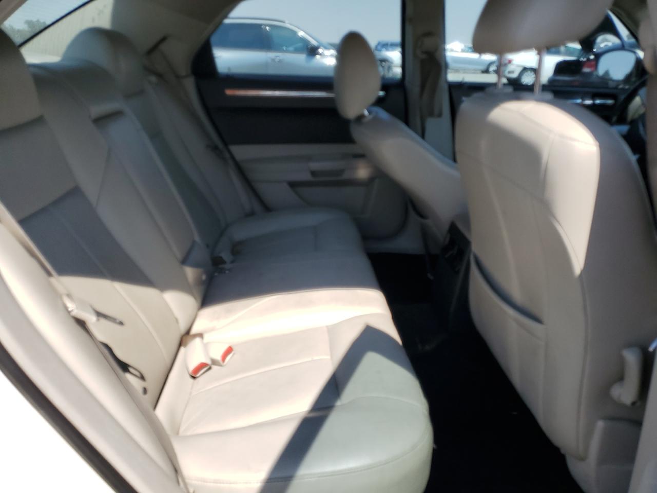 2007 Chrysler 300 Touring VIN: 2C3KA53G77H858989 Lot: 64046365