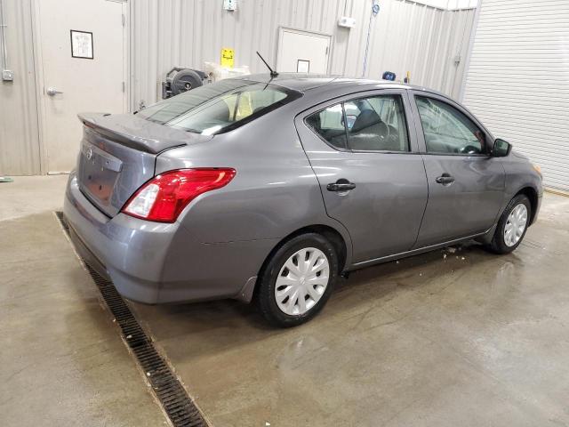  NISSAN VERSA 2017 Szary