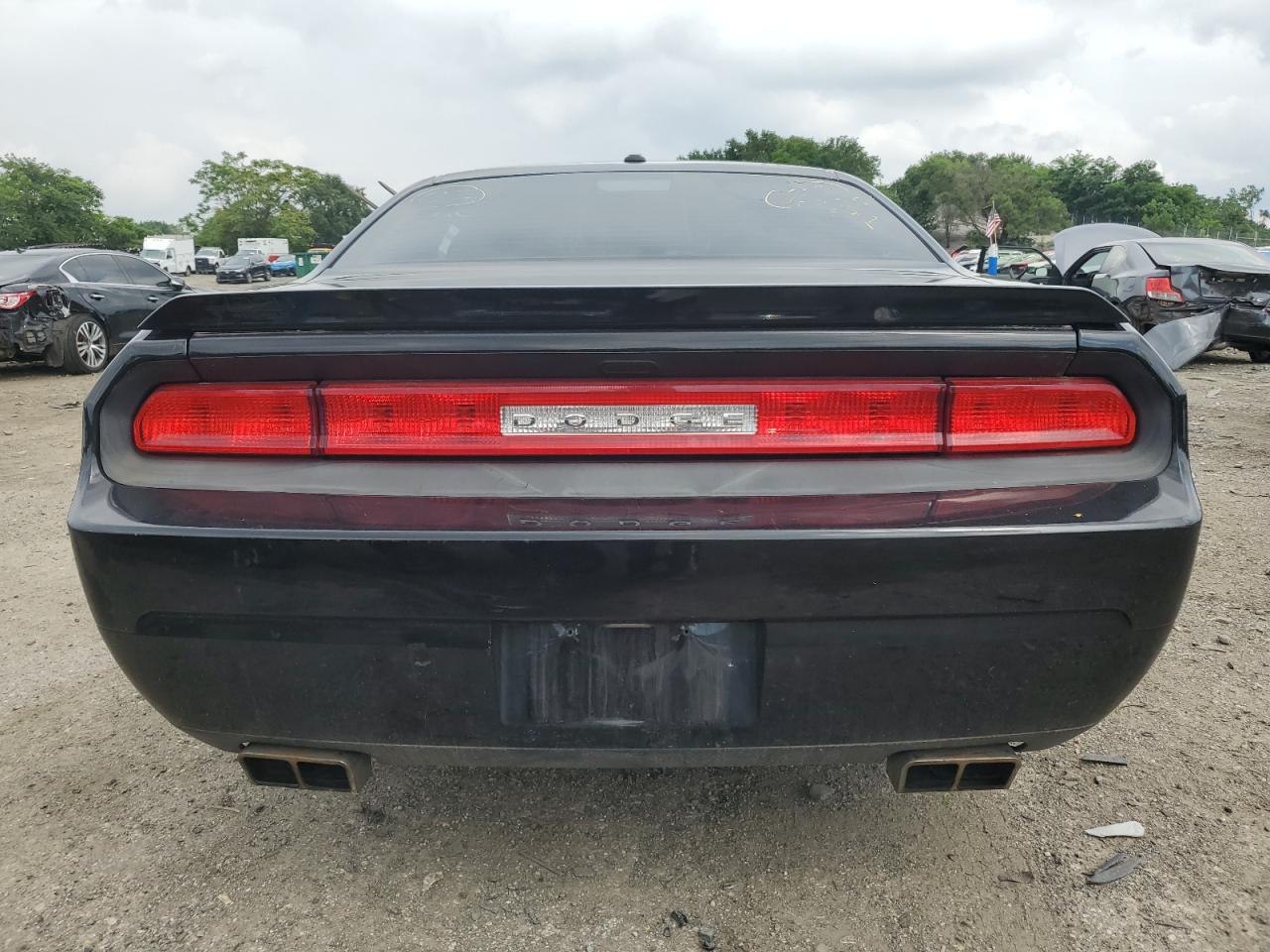 2011 Dodge Challenger Srt-8 VIN: 2B3CJ7DJ6BH561969 Lot: 64253455