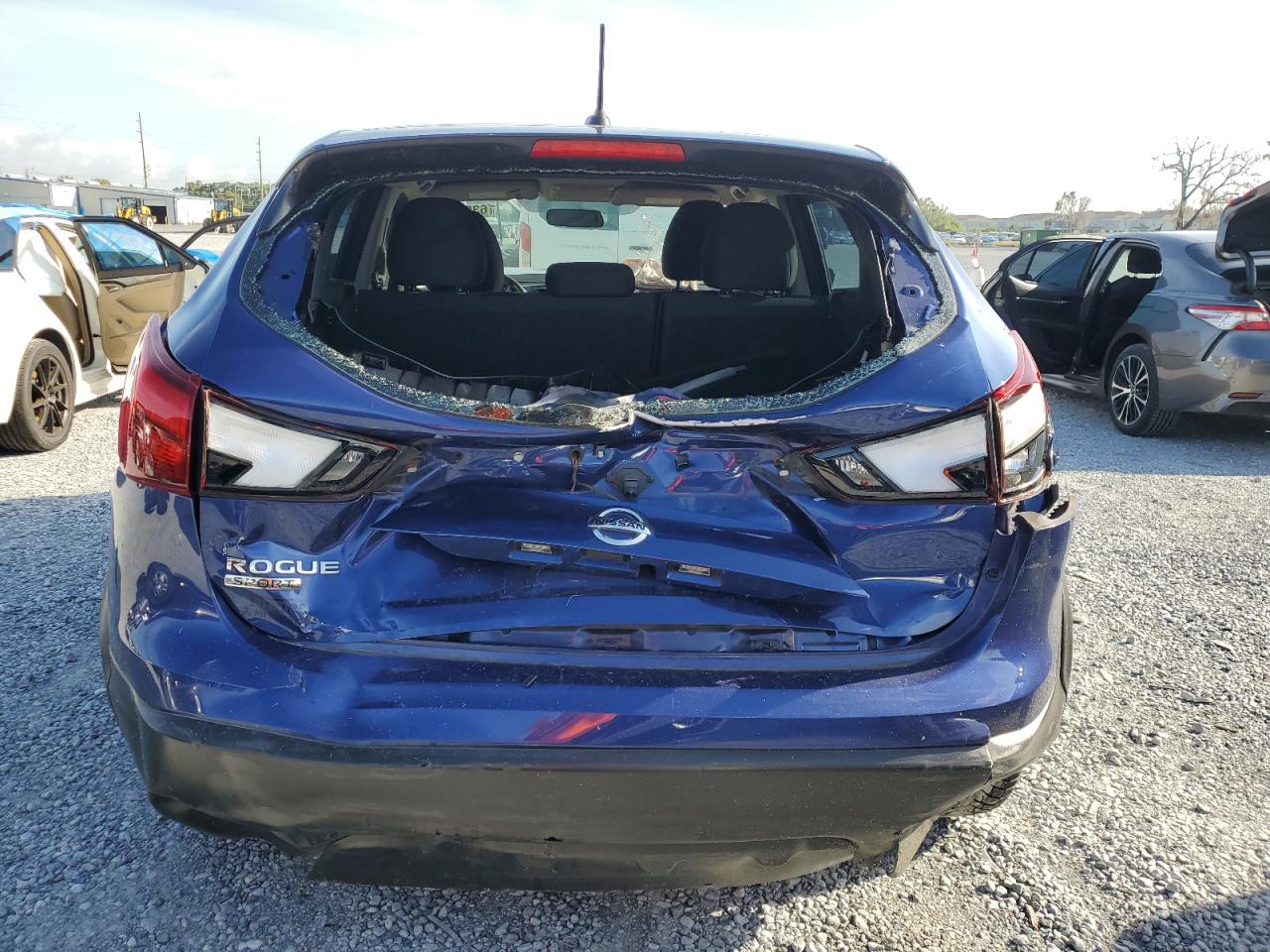 JN1BJ1CP7KW213177 NISSAN ROGUE 2019
