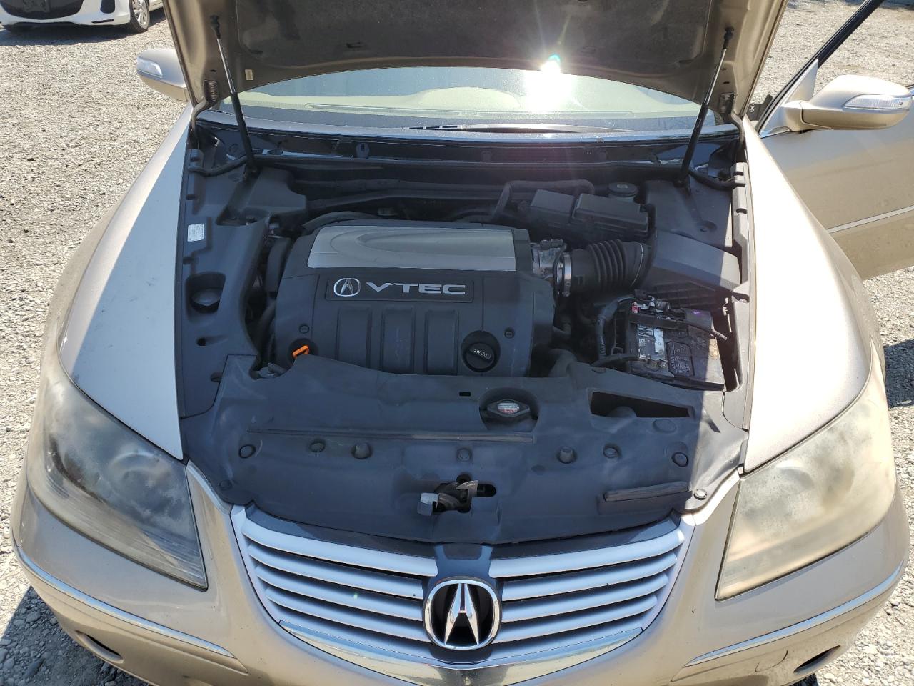 jh4kb16505c007711 JH4KB16505C007711 2005 Acura Rl