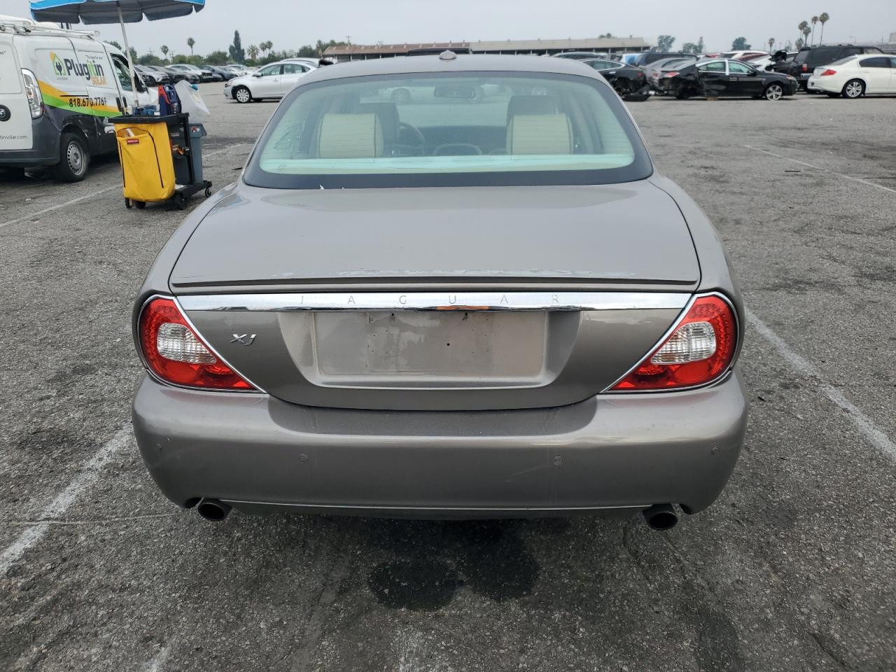 2008 Jaguar Xj8 VIN: SAJWA71B98SH28226 Lot: 63563805