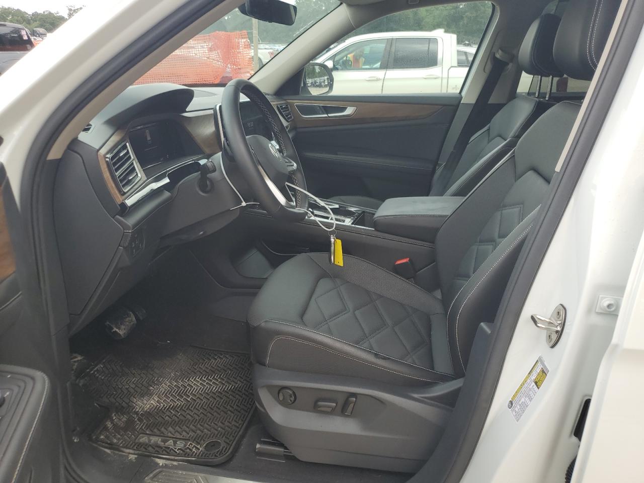 2024 Volkswagen Atlas Se VIN: 1V2WR2CA2RC609195 Lot: 62544605