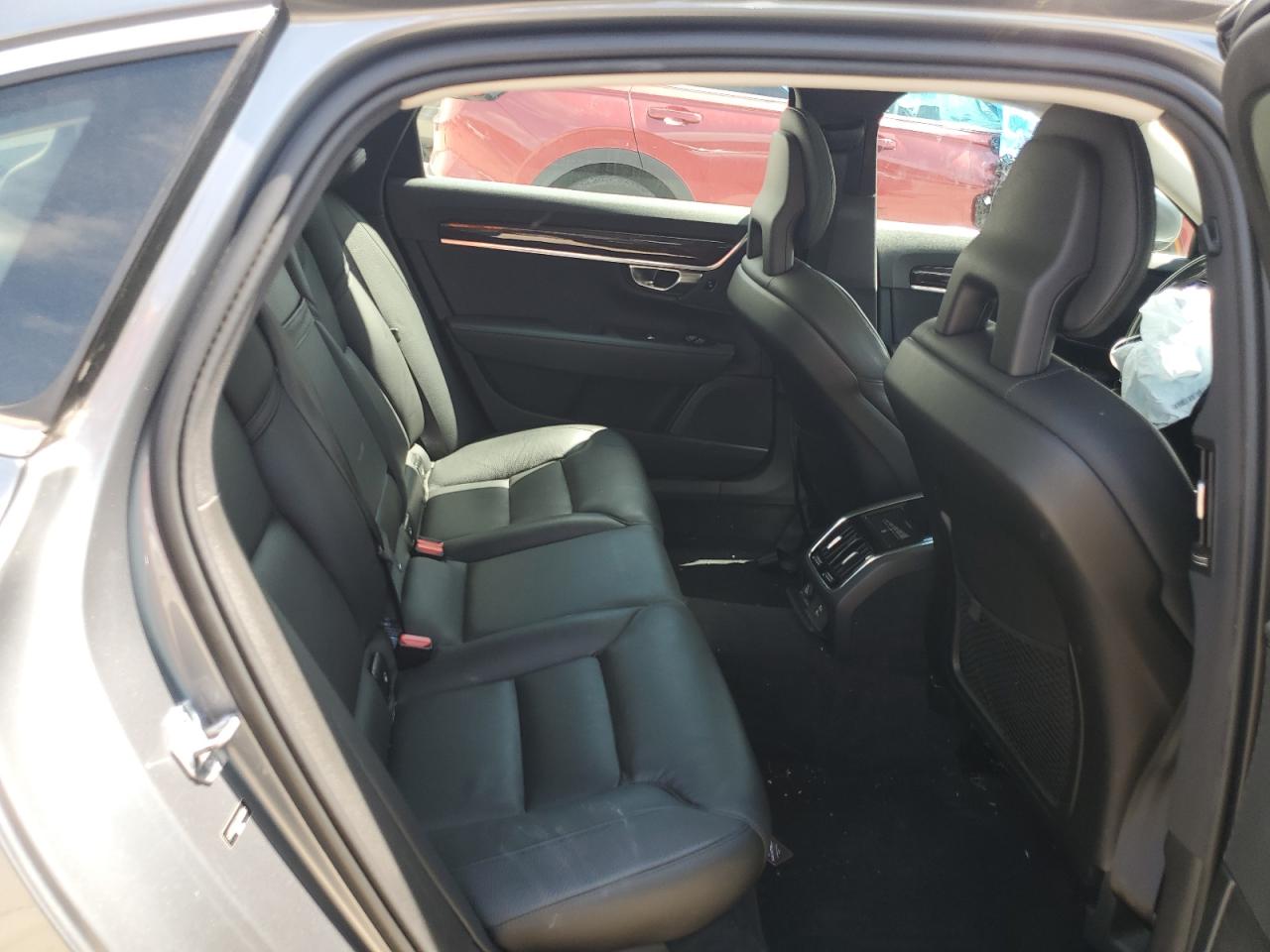2018 Volvo S90 T5 Momentum VIN: LVY982MK7JP038642 Lot: 64512815