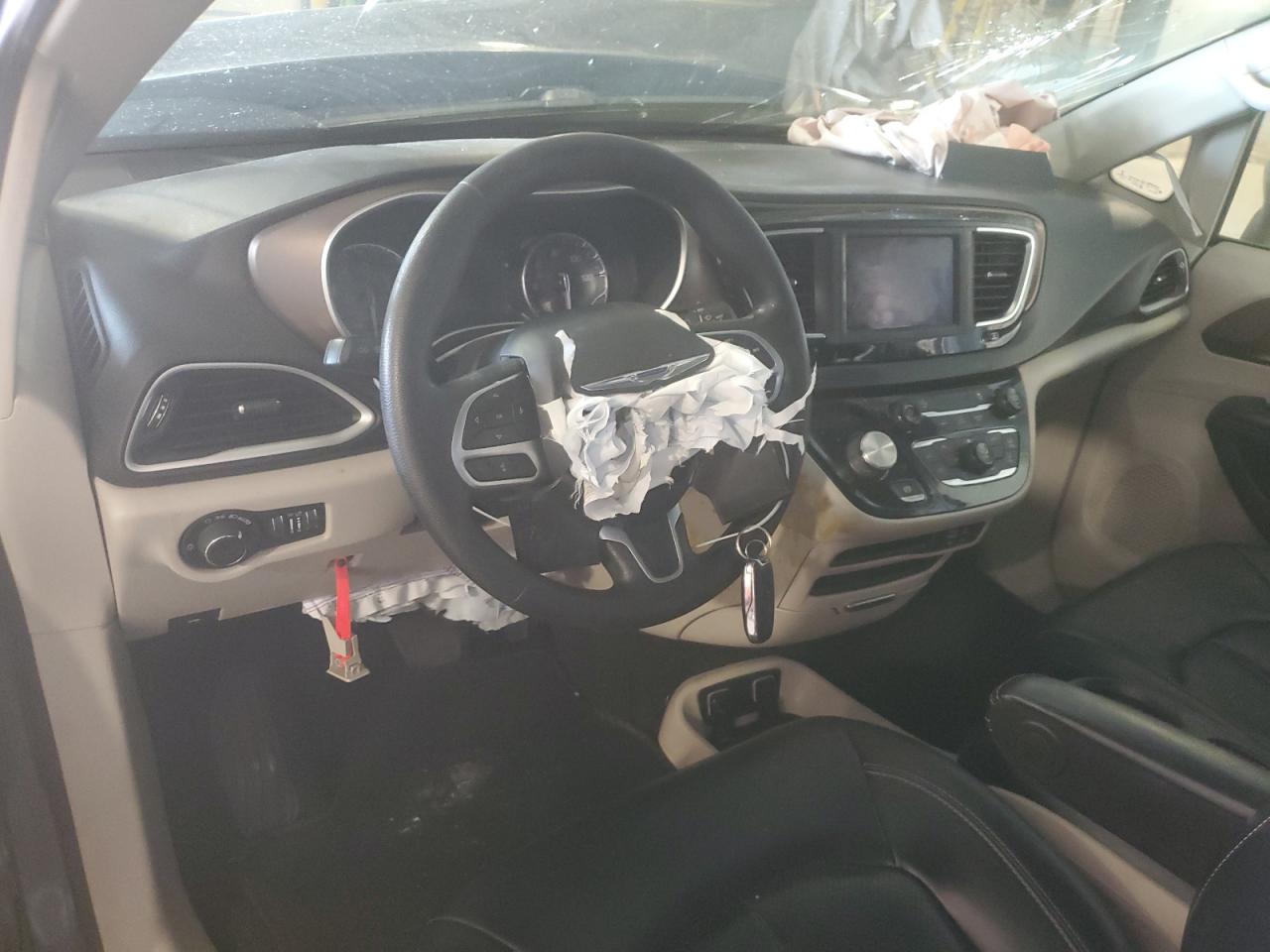 2020 Chrysler Voyager Lxi VIN: 2C4RC1DG4LR255210 Lot: 65284085