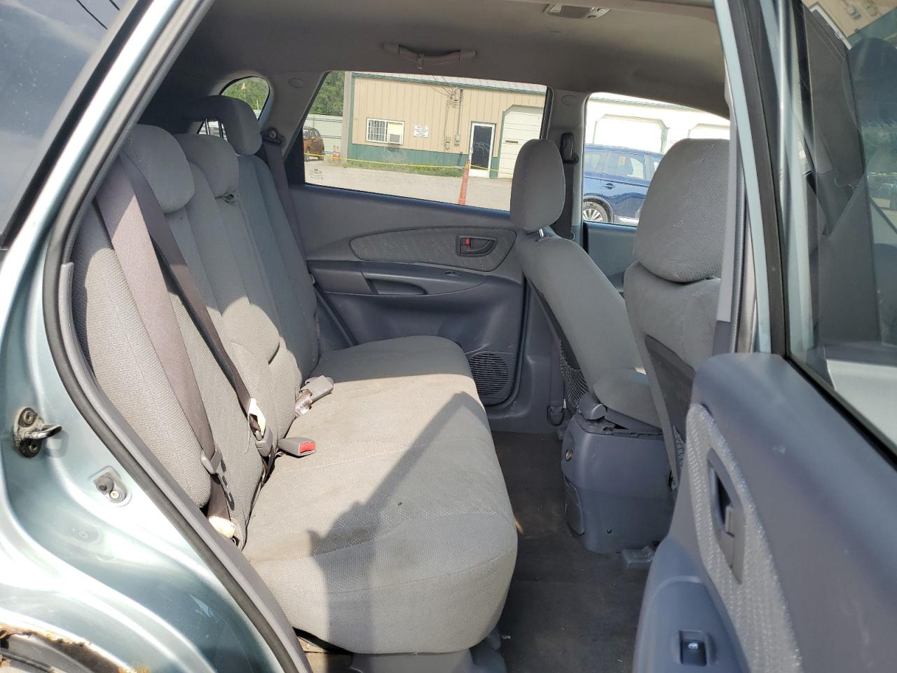 2005 Hyundai Tucson Gl VIN: KM8JM12B75U180957 Lot: 62412015