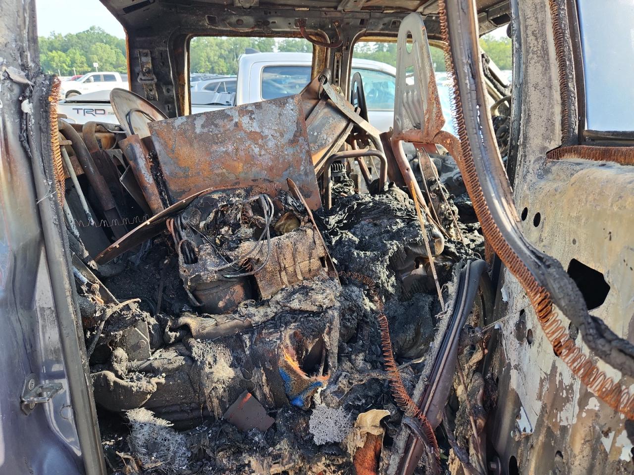 2004 Ford F350 Srw Super Duty VIN: 1FTSW31PX4EC06357 Lot: 62651335