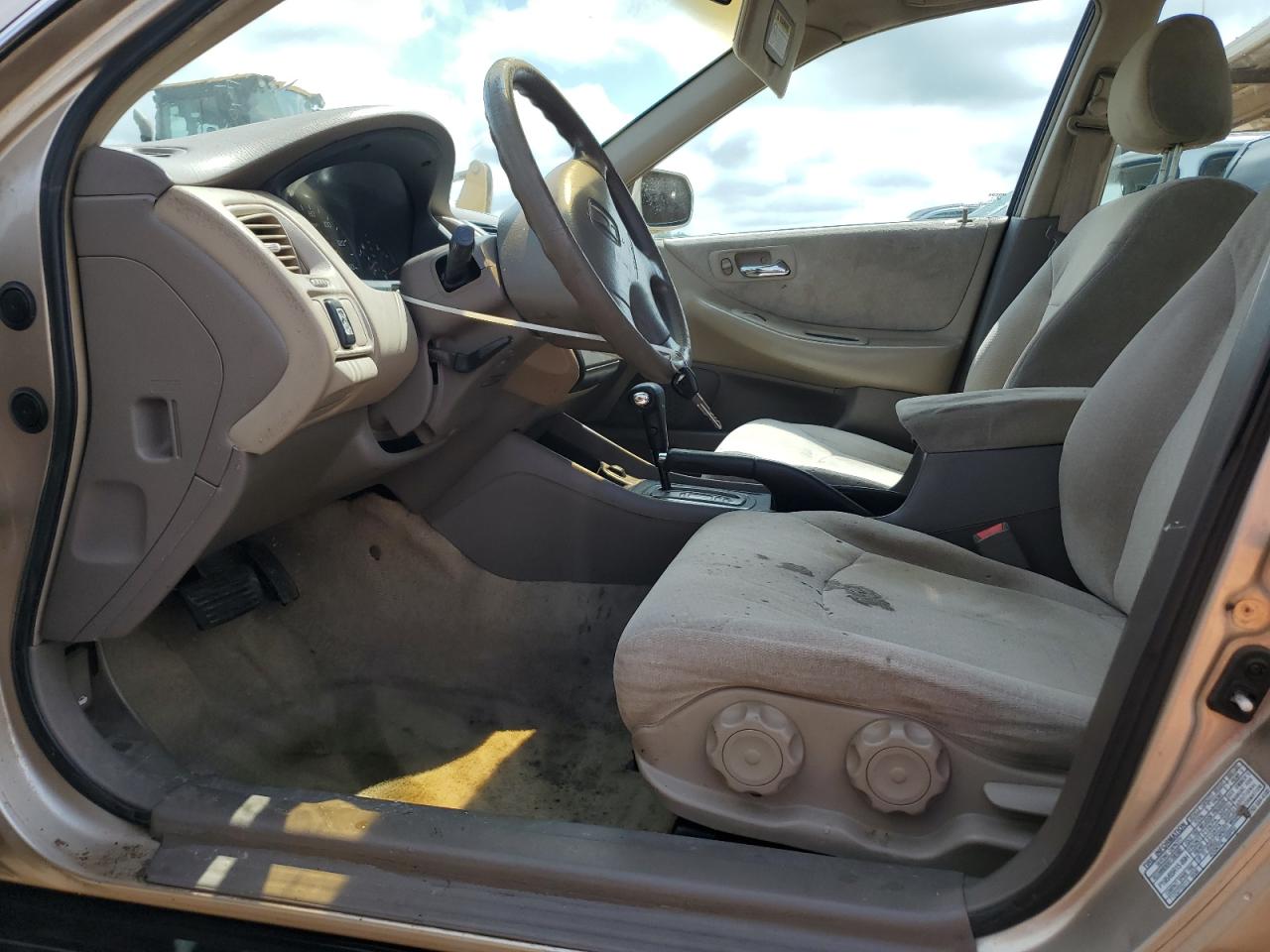 2001 Honda Accord Lx VIN: 1HGCG56401A038339 Lot: 64619615