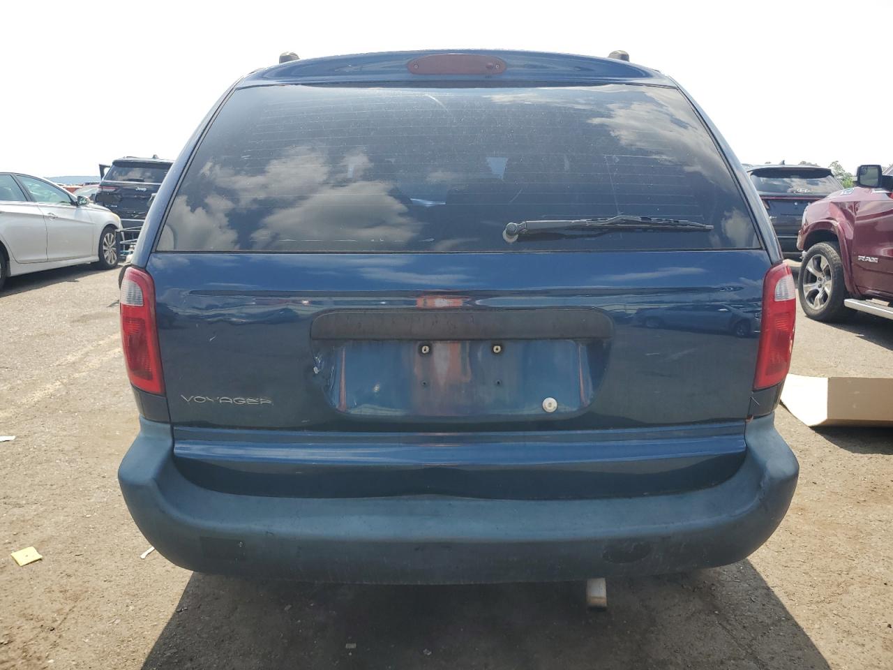 2001 Chrysler Voyager VIN: 1C4GJ25B31B137117 Lot: 64431805