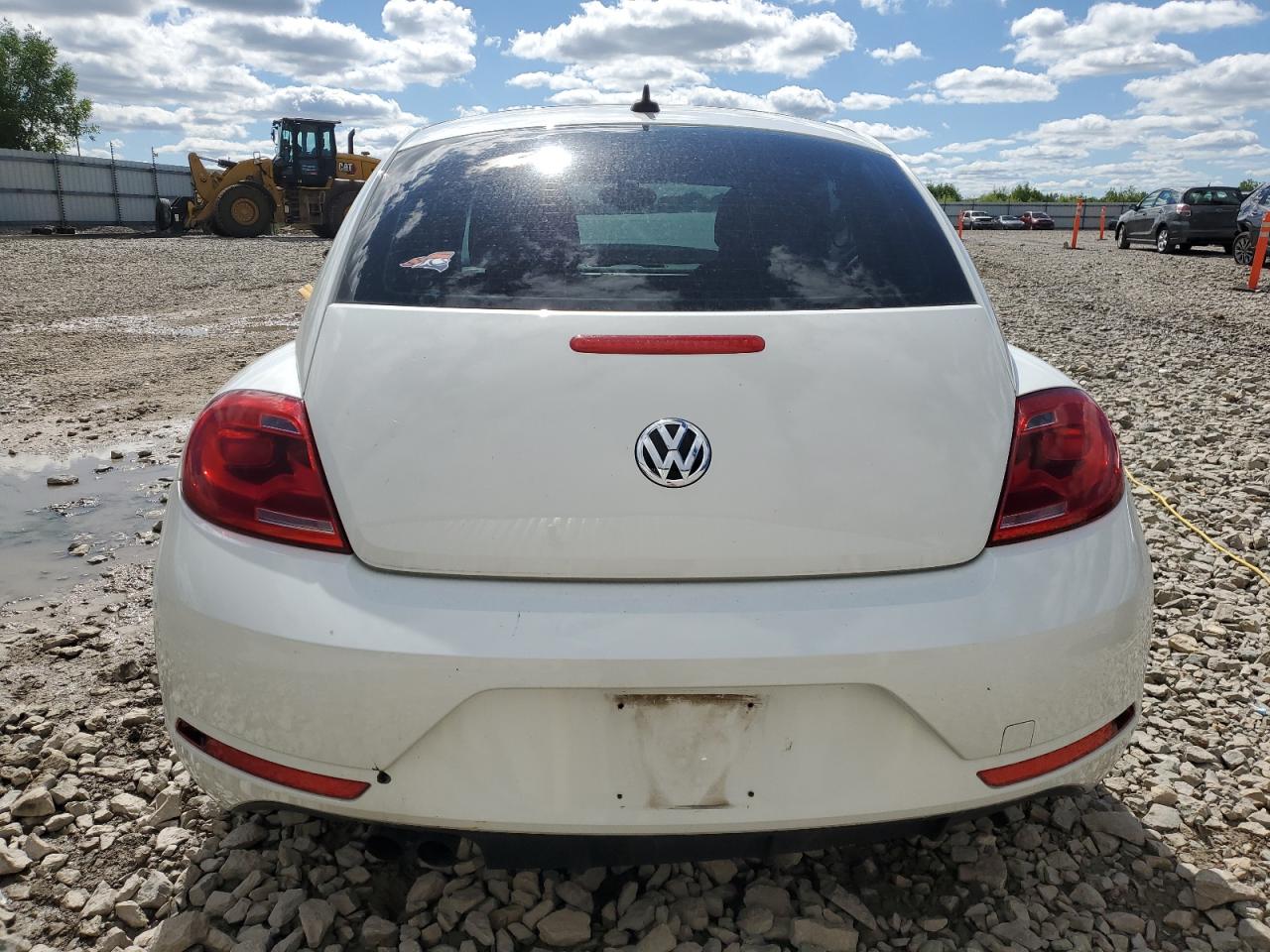 2014 Volkswagen Beetle VIN: 3VWJ17AT8EM652207 Lot: 64275255