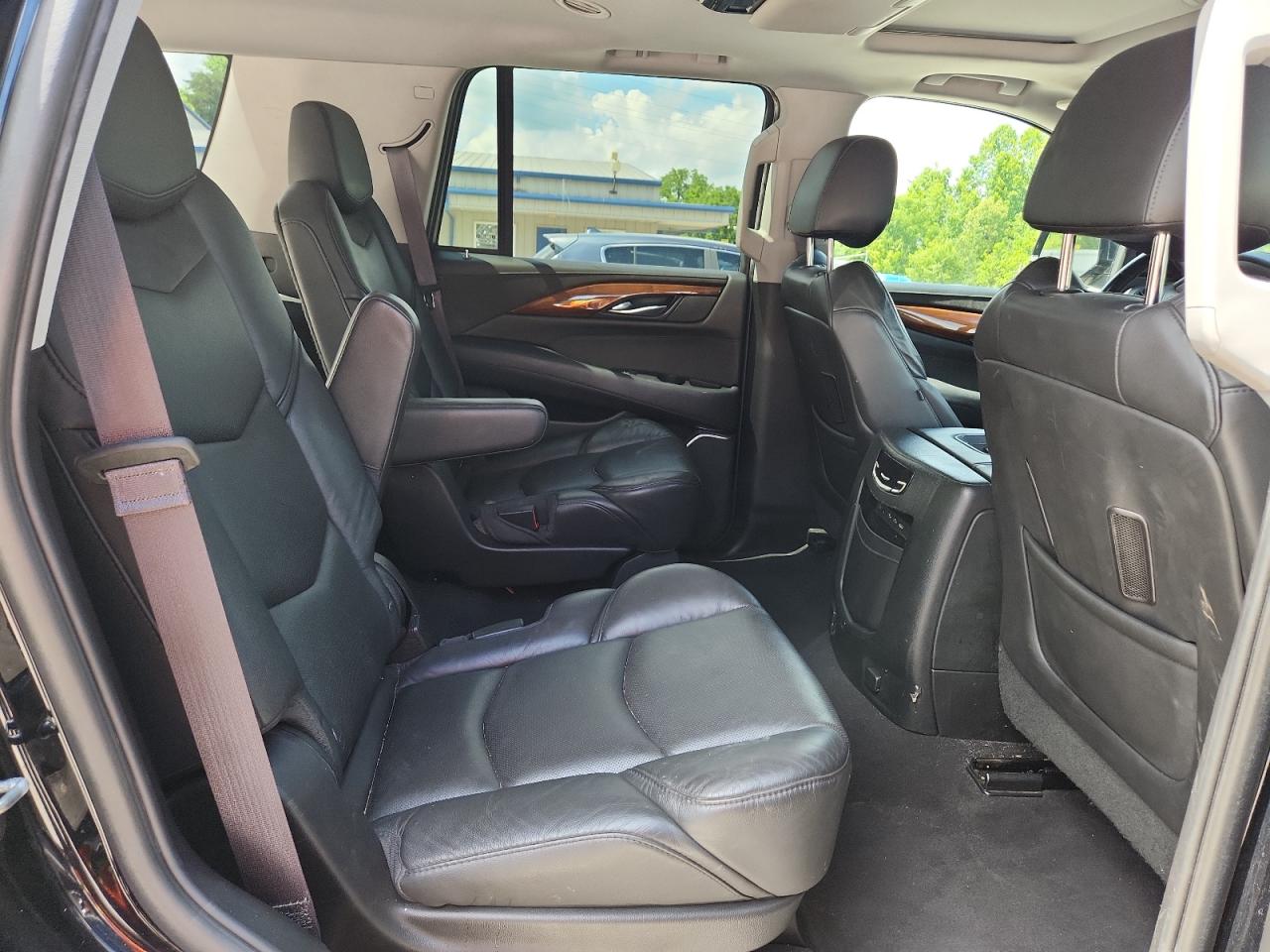 2017 Cadillac Escalade Premium Luxury VIN: 1GYS4CKJ1HR293722 Lot: 62822115