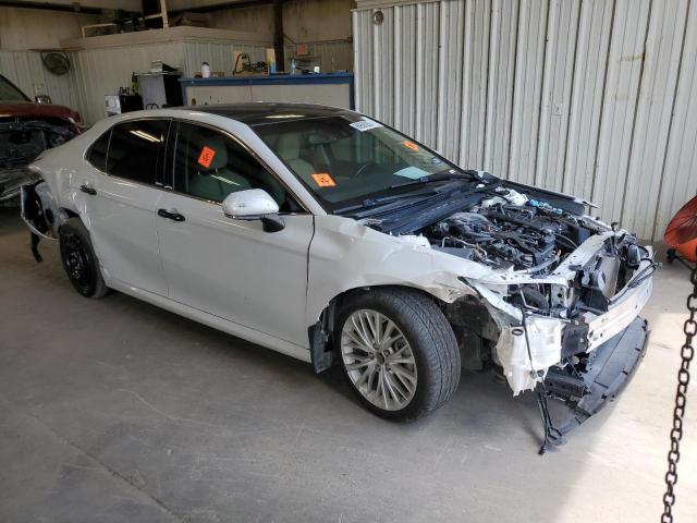  TOYOTA CAMRY 2018 White