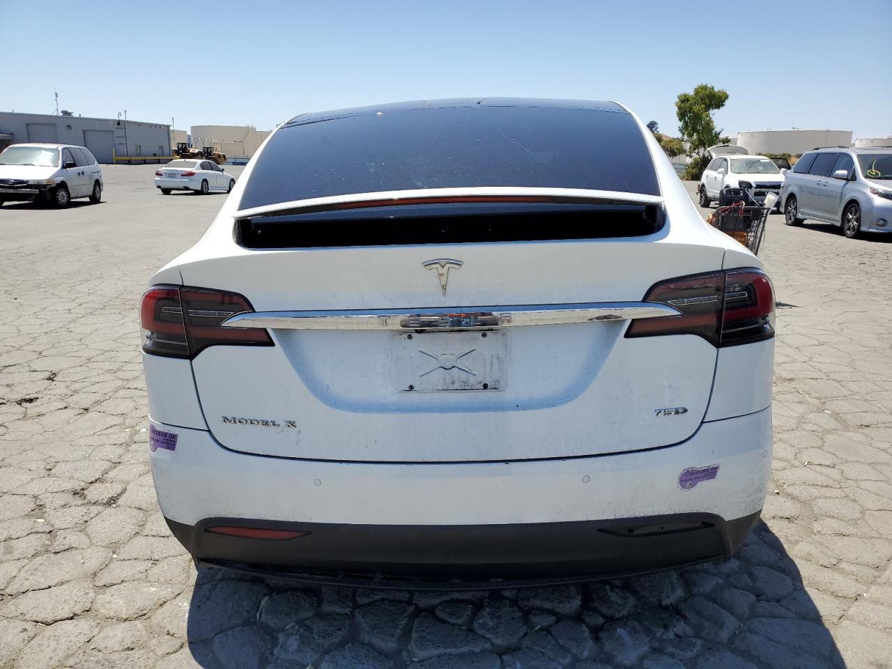 2018 Tesla Model X VIN: 5YJXCBE22JF136595 Lot: 61272195