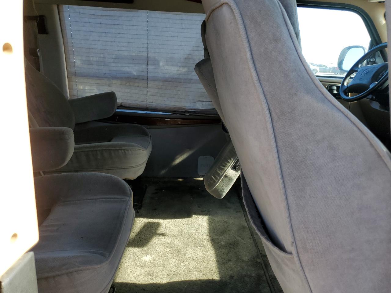 1999 Dodge Ram Van B1500 VIN: 2B6HB11Y5XK582794 Lot: 66576005