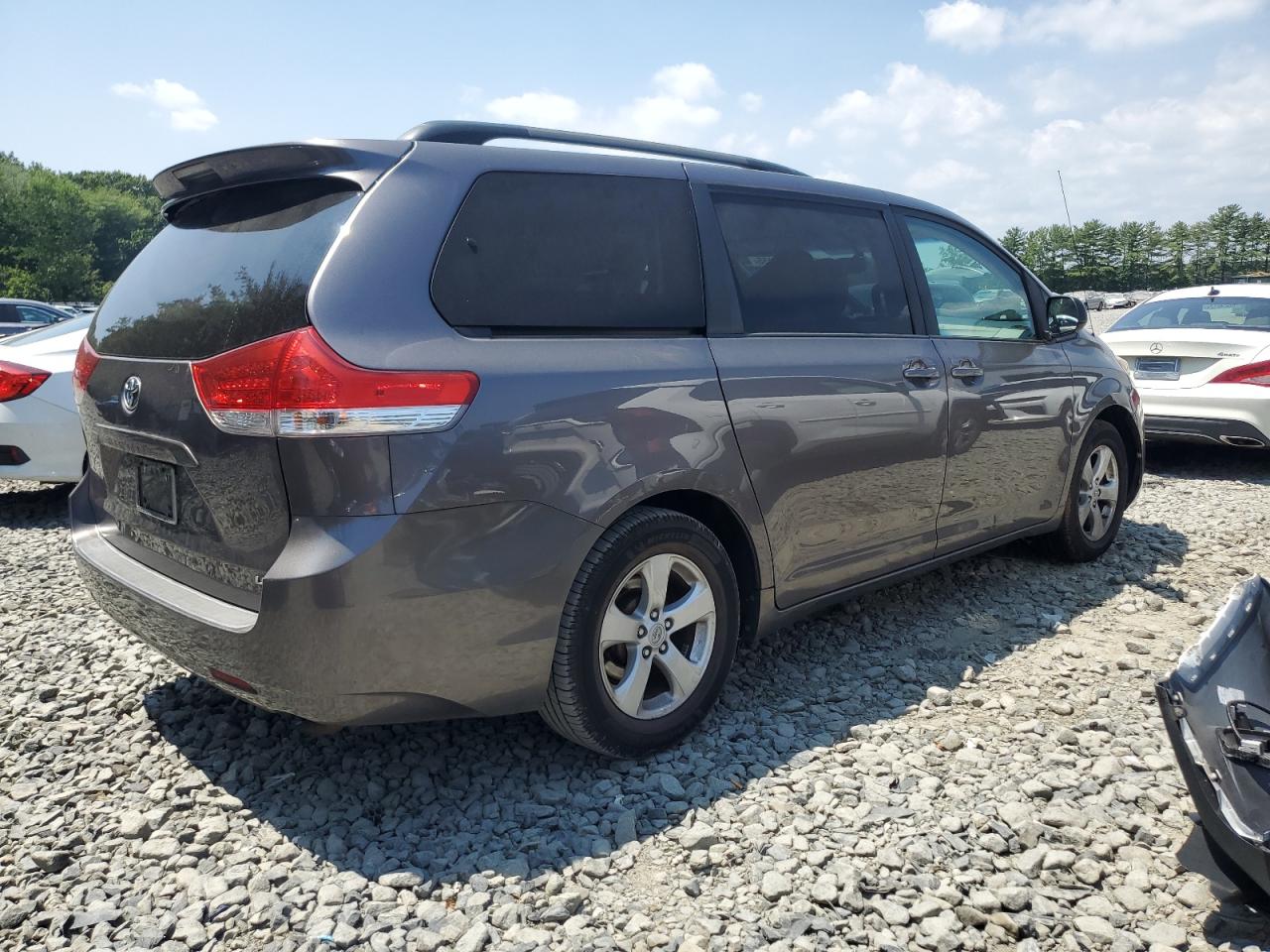 2011 Toyota Sienna Le VIN: 5TDKK3DC5BS019460 Lot: 66151155