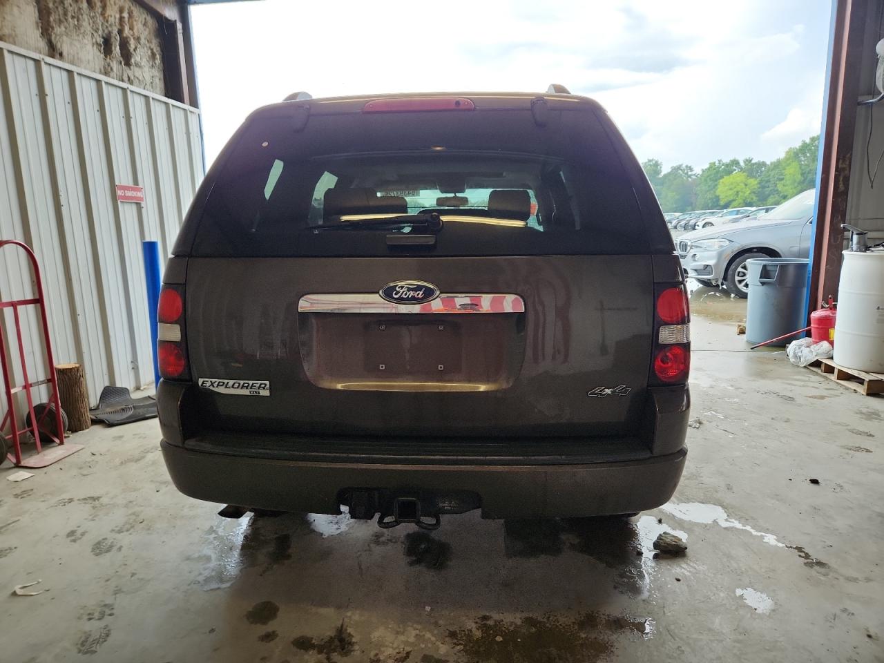 2008 Ford Explorer Xlt VIN: 1FMEU73E58UA45705 Lot: 64393725