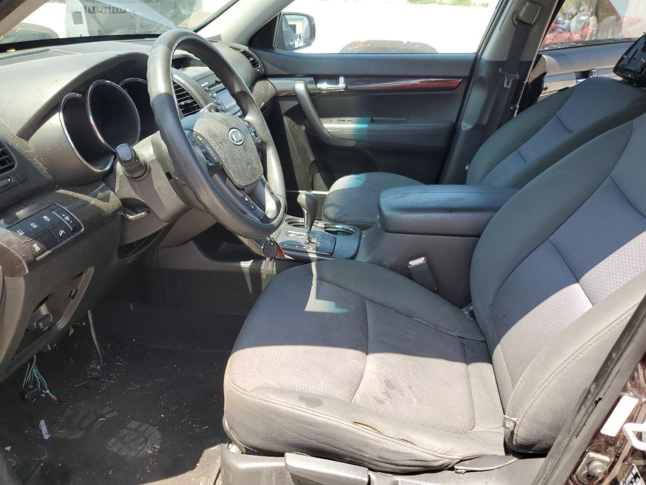 2012 Kia Sorento Base VIN: 5XYKTDA28CG227281 Lot: 65141285