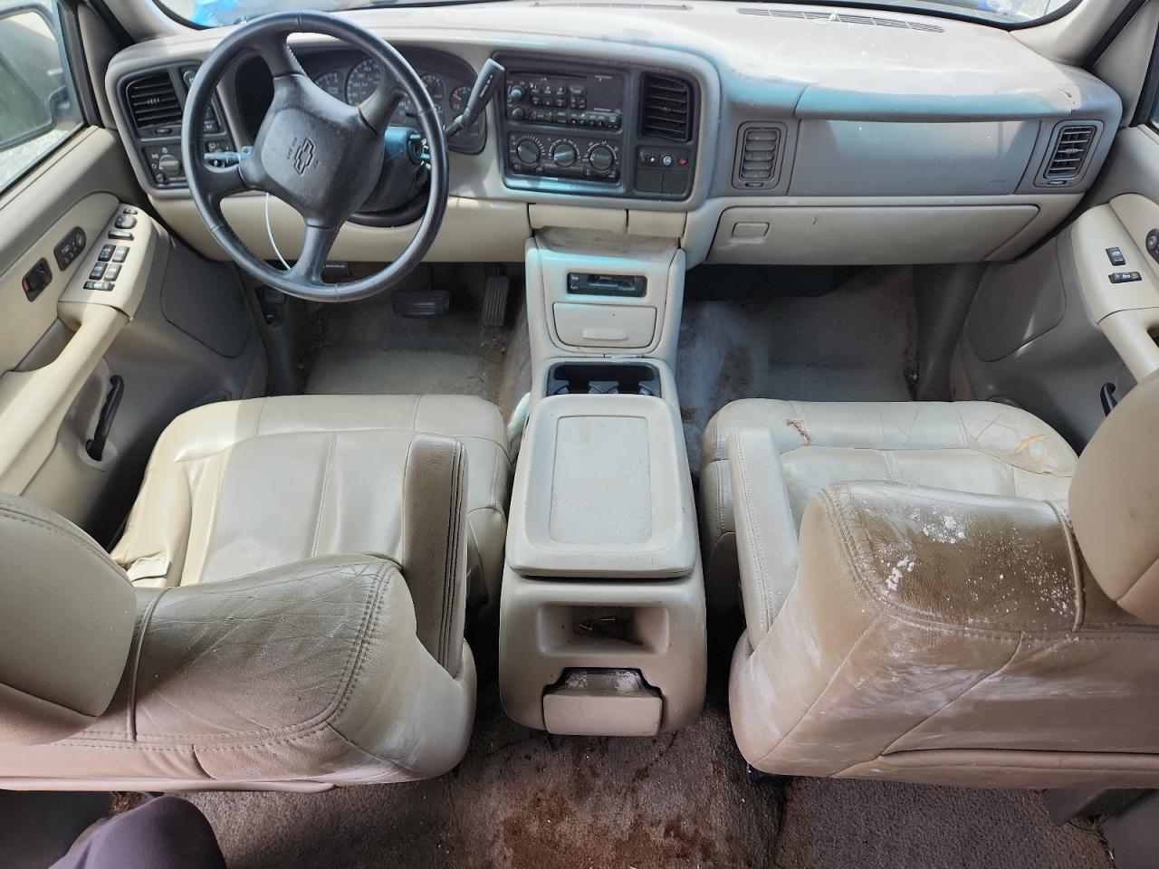 2001 Chevrolet Suburban K1500 VIN: 3GNFK16T61G226690 Lot: 63613175
