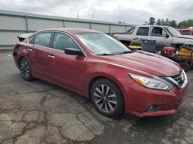  NISSAN ALTIMA 2017 Czerwony