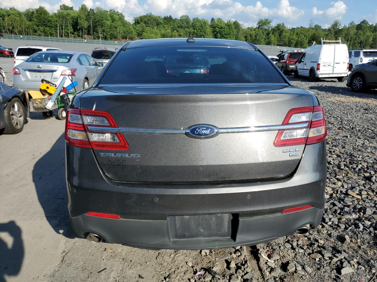 2015 Ford Taurus Sel VIN: 1FAHP2H84FG149831 Lot: 64256675