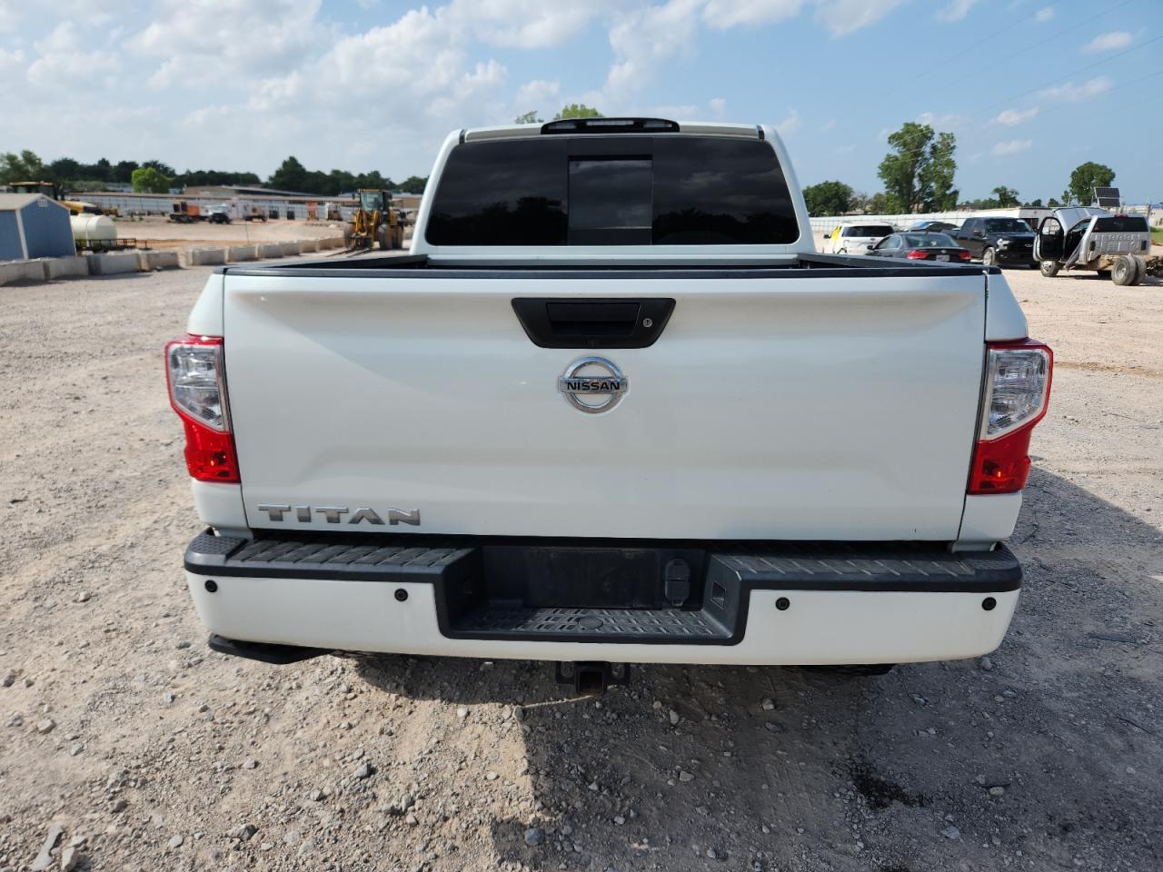 2017 Nissan Titan Sv VIN: 1N6AA1E58HN569024 Lot: 64436495