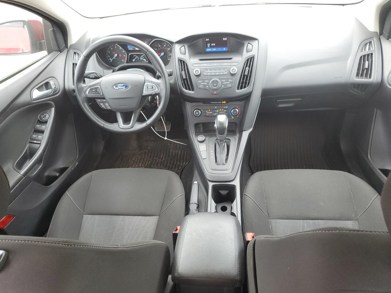 2015 Ford Focus Se VIN: 1FADP3F27FL260299 Lot: 65041775