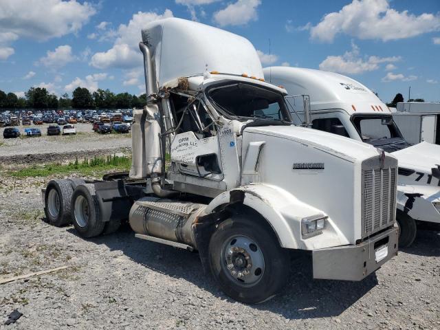 2007 Kenworth Construction T800
