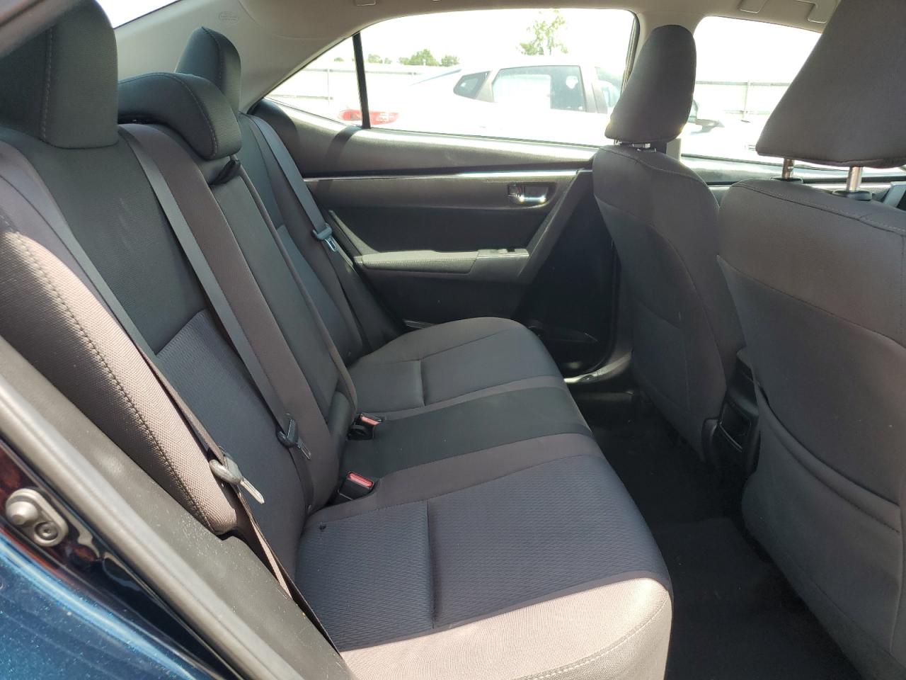 2018 Toyota Corolla L VIN: 2T1BURHE0JC104724 Lot: 65580535