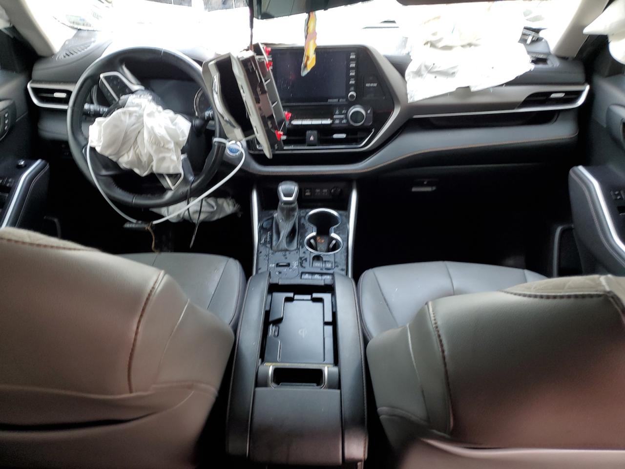 2022 Toyota Highlander Hybrid Xle VIN: 5TDABRCH4NS554831 Lot: 63219455