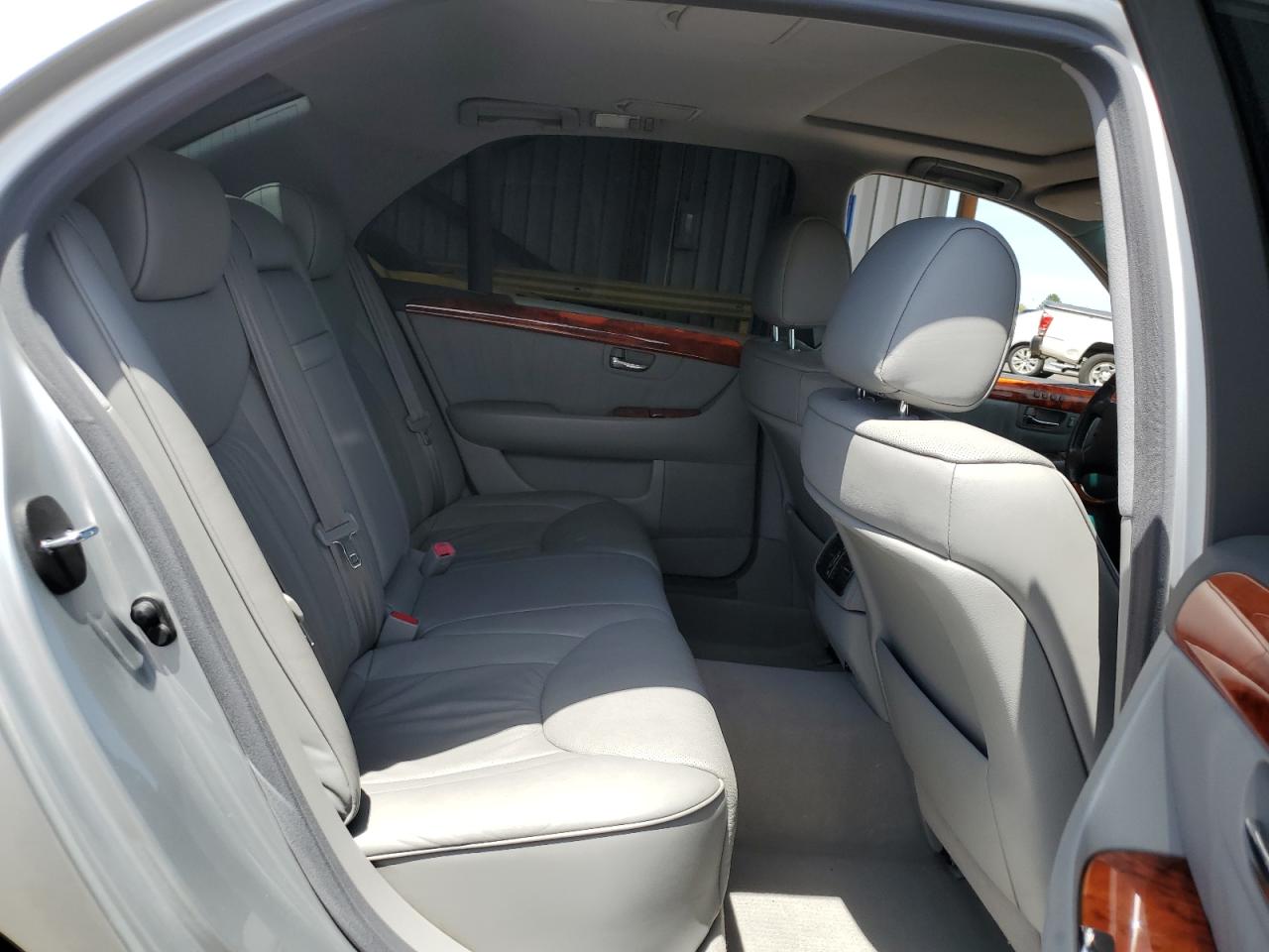2005 Lexus Ls 430 VIN: JTHBN36F655001198 Lot: 63511905