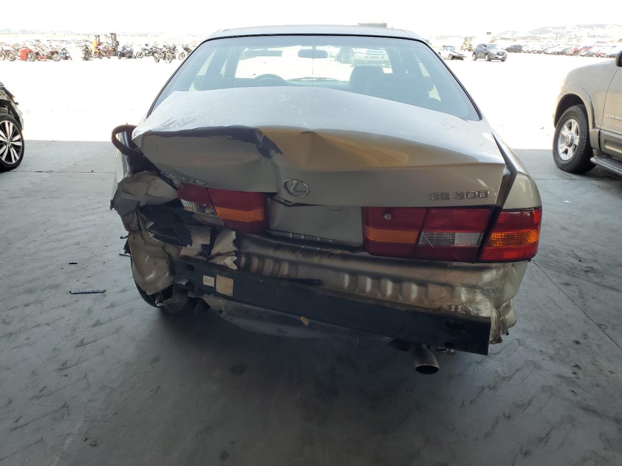 1998 Lexus Es 300 VIN: JT8BF28G3W5041141 Lot: 64669395
