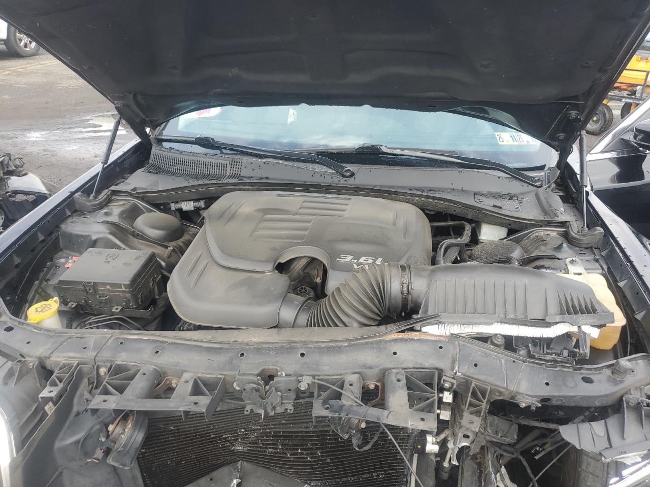 2018 Chrysler 300 Touring VIN: 2C3CCARG5JH269199 Lot: 67134555