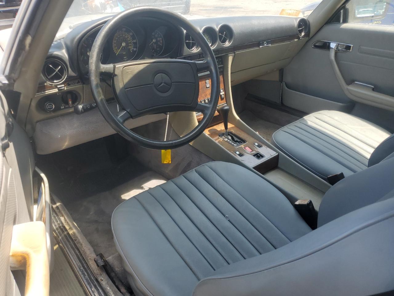 1987 Mercedes-Benz 560 Sl VIN: WDBBA48D1HA074598 Lot: 62770485