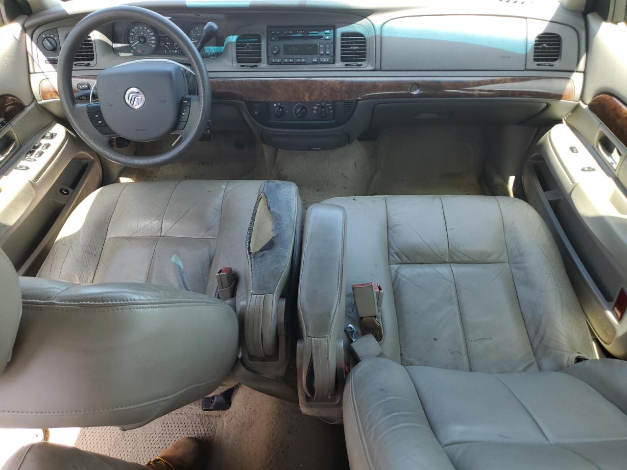 2006 Mercury Grand Marquis Gs VIN: 2MEFM74VX6X621171 Lot: 63213535