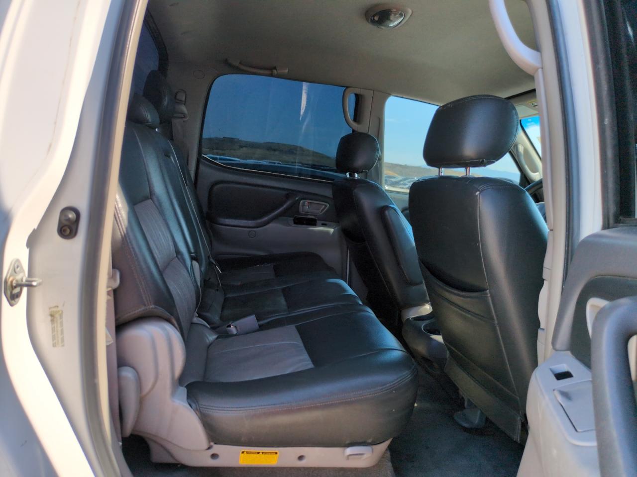 2004 Toyota Tundra Double Cab Sr5 VIN: 5TBDT44184S451904 Lot: 62553225