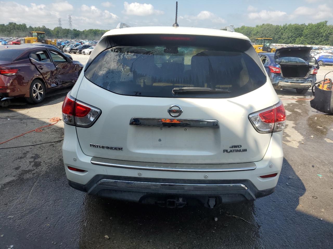 2016 Nissan Pathfinder S VIN: 5N1AR2MM3GC617111 Lot: 64003915