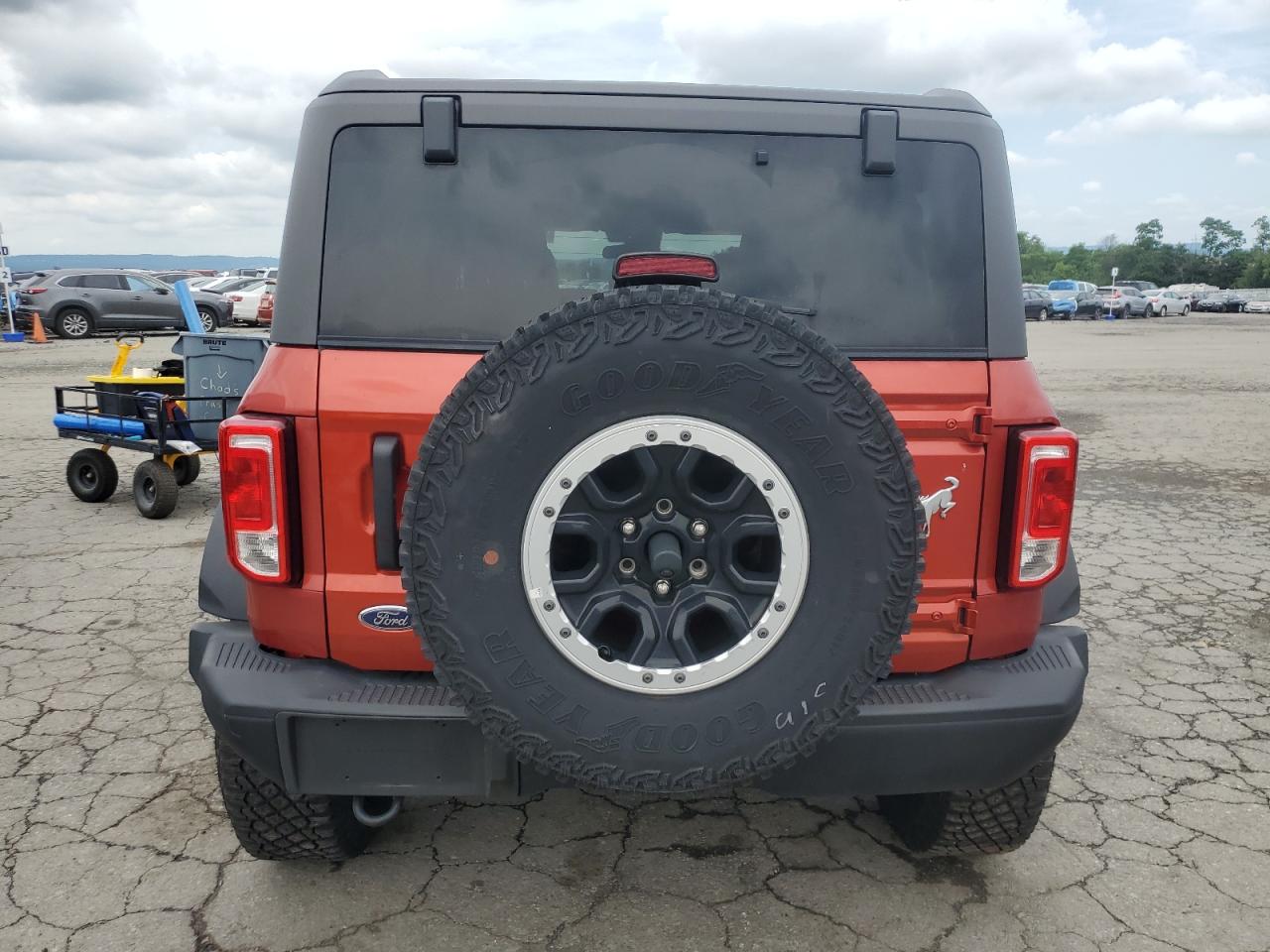 2023 Ford Bronco Base VIN: 1FMEE5DHXPLC09562 Lot: 63017865