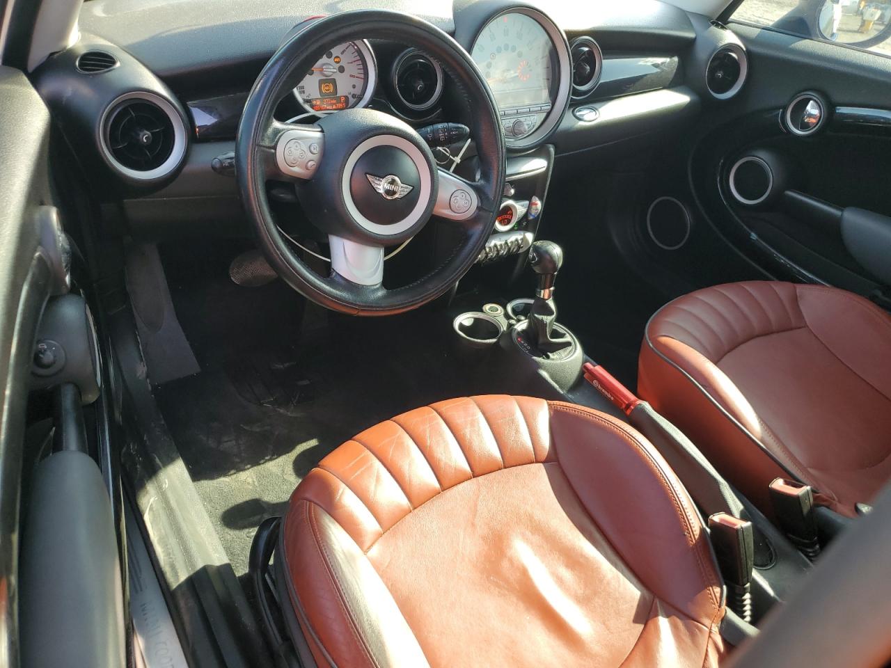 2010 Mini Cooper VIN: WMWMF3C55ATZ62056 Lot: 65567745