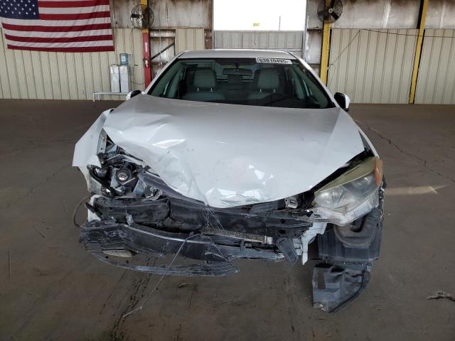 Sedans TOYOTA COROLLA 2016 White