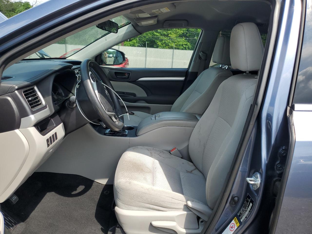 2016 Toyota Highlander Le VIN: 5TDBKRFHXGS343703 Lot: 62392105