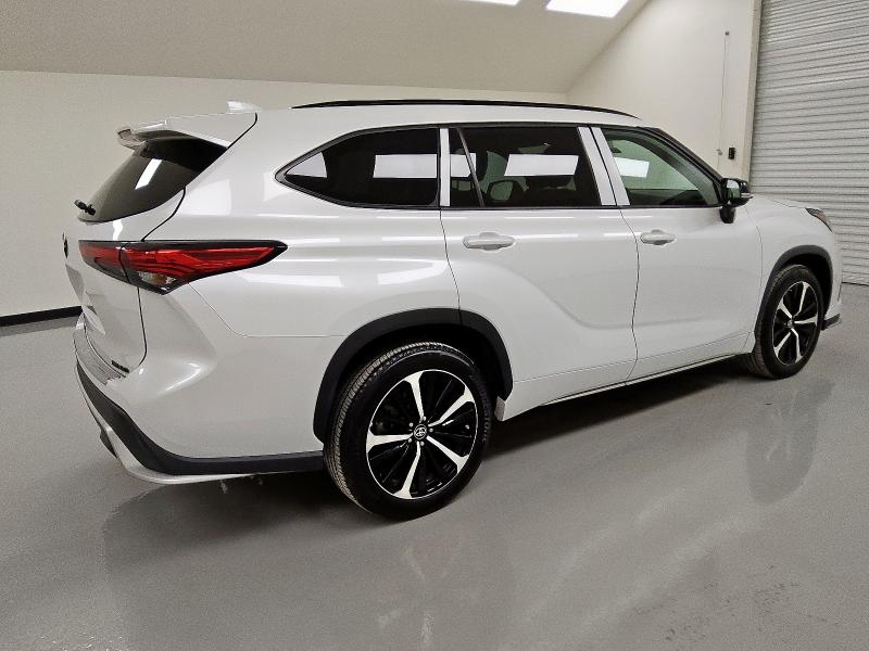  TOYOTA HIGHLANDER 2022 White