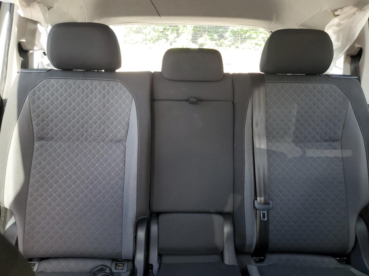 2019 Volkswagen Tiguan S VIN: 3VV1B7AXXKM036198 Lot: 64013795