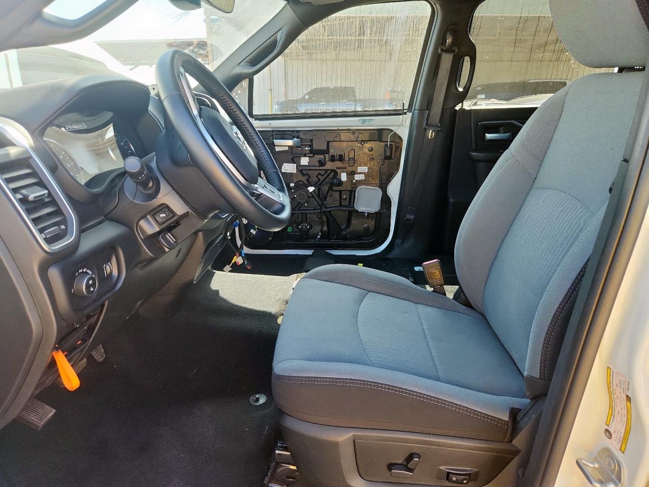 3C6UR5DJ8RG372435 2024 Ram 2500 Big Horn