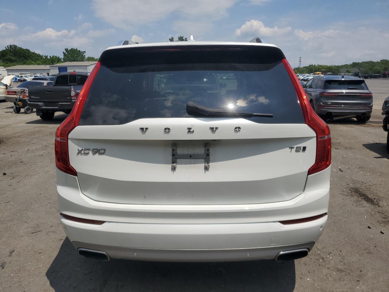2016 Volvo Xc90 T5 VIN: YV4102XK9G1056446 Lot: 62551275
