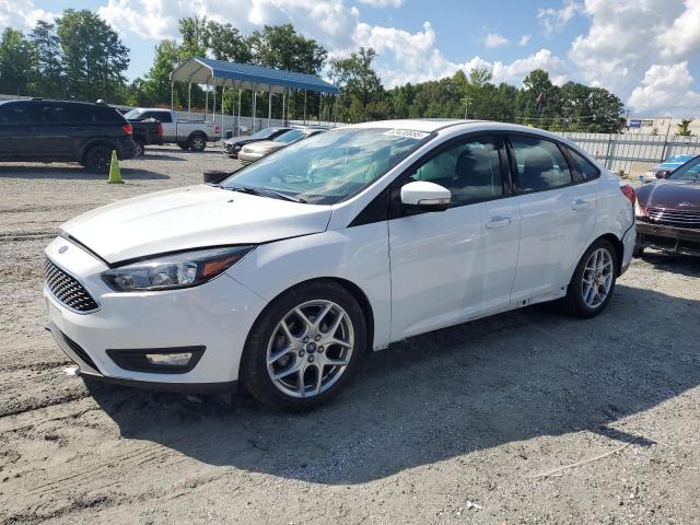  FORD FOCUS 2015 Белы